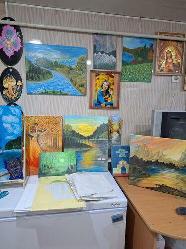 Фотографии готовых работ картин по номерам и алмазной мозаики