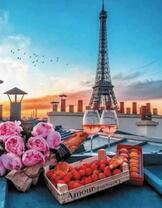 Клубника, вино и пионы в Париже