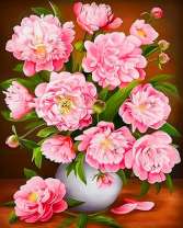 Осыпающийся букет розовых пионов