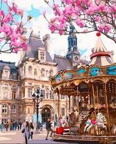 Карусель на площади весеннего города